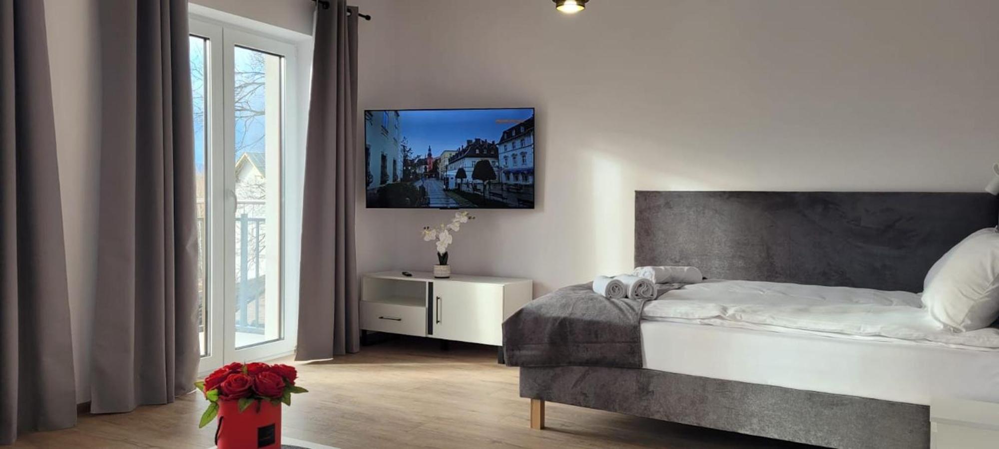 Kolorowe Cieplice - Apartamenty Z Widokiem Na Karkonosze Jelenia Góra Buitenkant foto