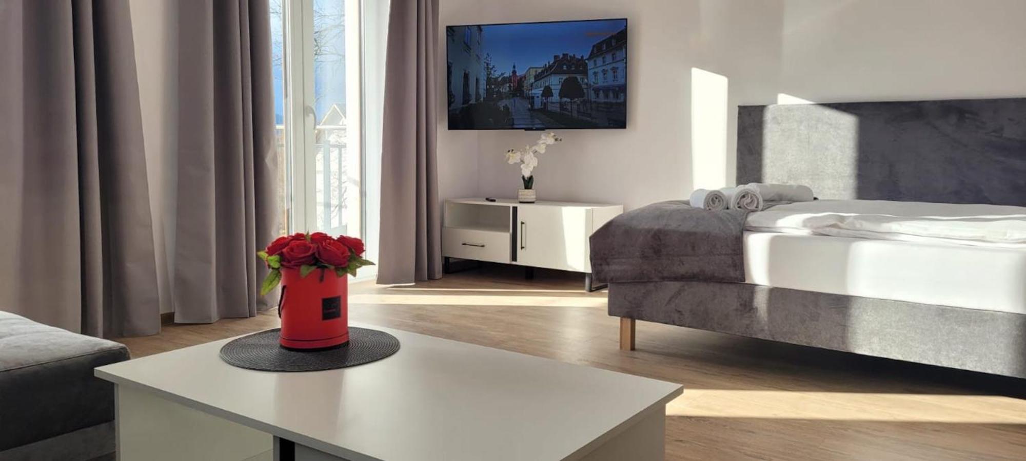 Kolorowe Cieplice - Apartamenty Z Widokiem Na Karkonosze Jelenia Góra Buitenkant foto